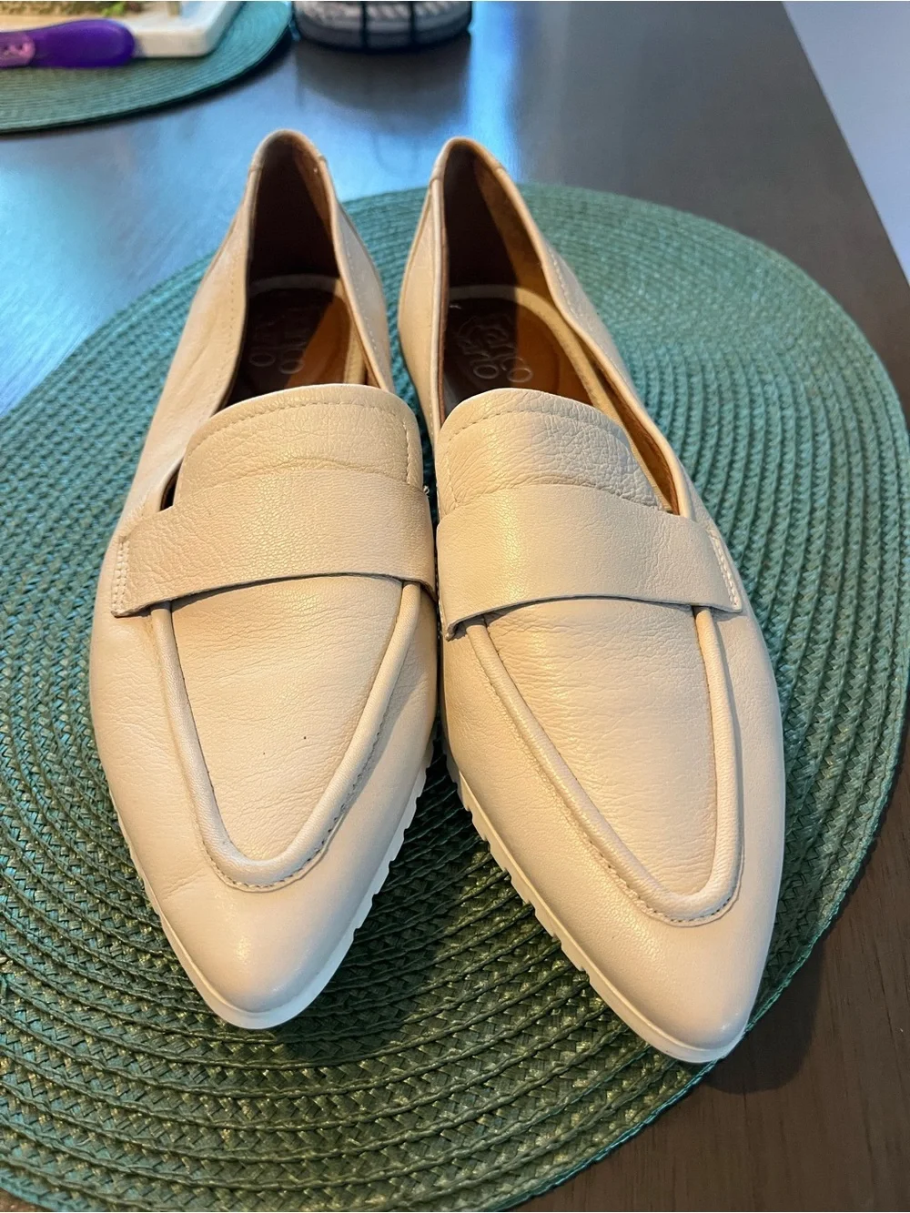 Franco Sarto Eastwood Cream Leather Loafers Sz 7.5 Womens